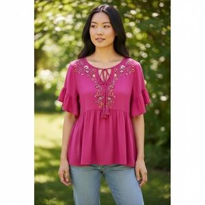 Torrid Top Size 1X Pink Crepe Embroidered Flutter Sleeve Baby Doll Boho Barbie